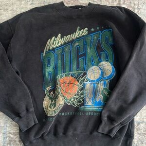 Abercrombie Graphic Crewneck